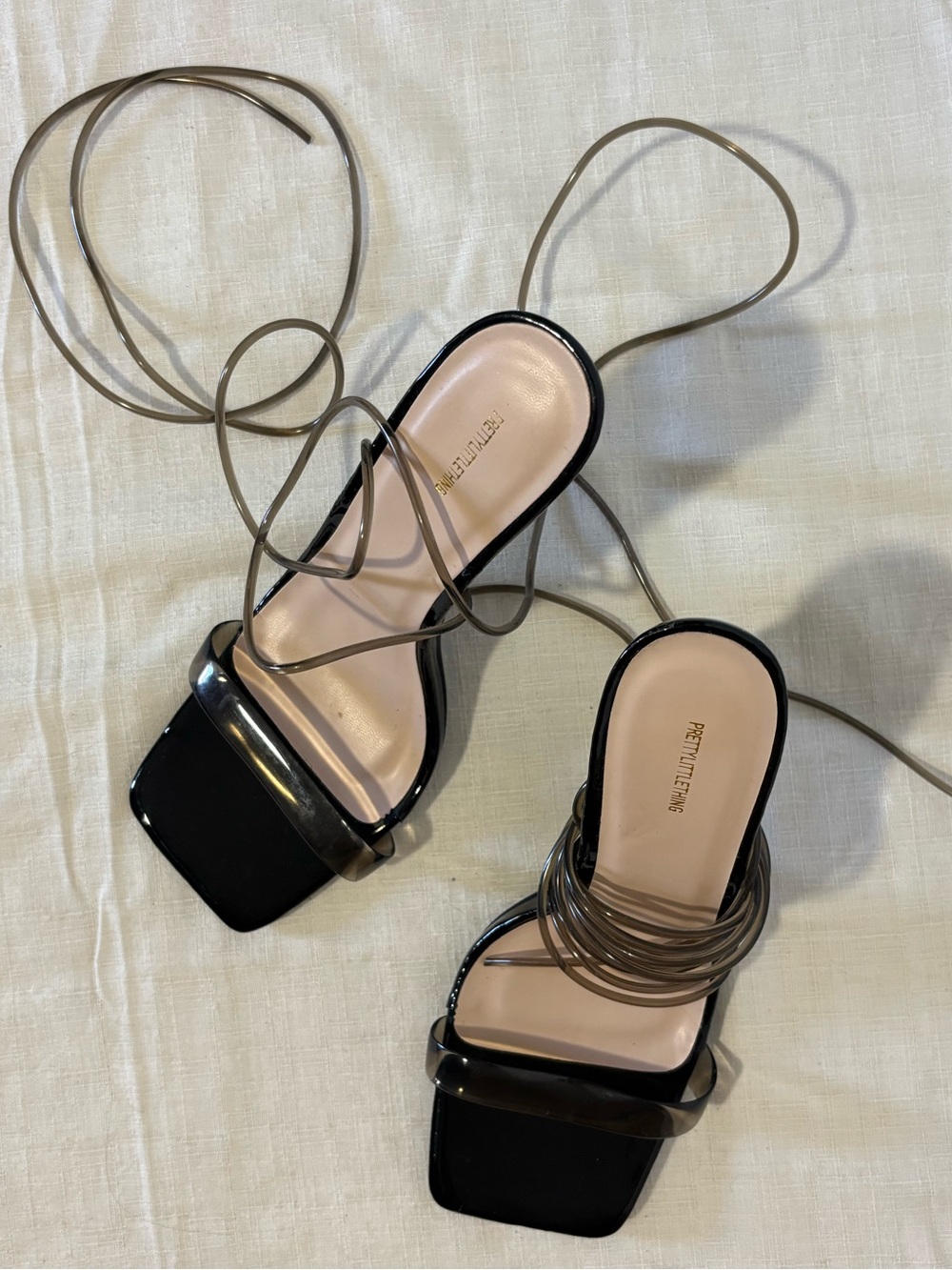Pretty Little Thing Black Jelly Sandals Women’s Size 7 Trendy Minimalist Summer